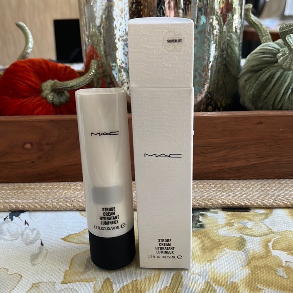 MAC STROBE CREAM